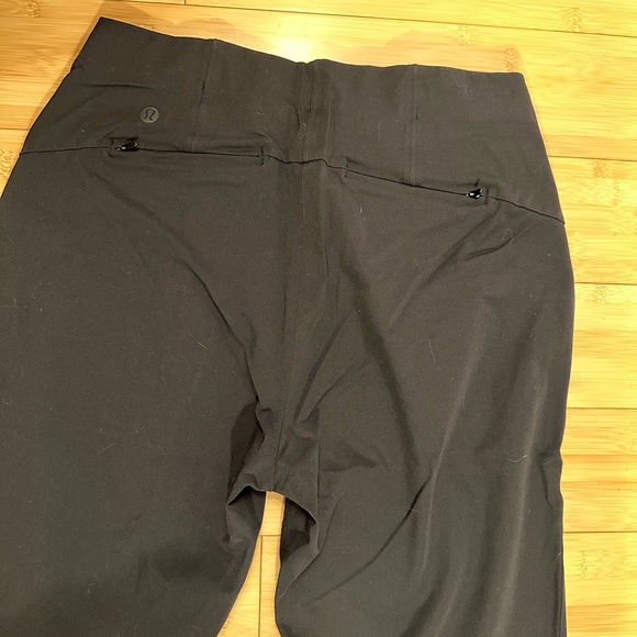 Lululemon crop pants size 27 - Picture 2 of 3
